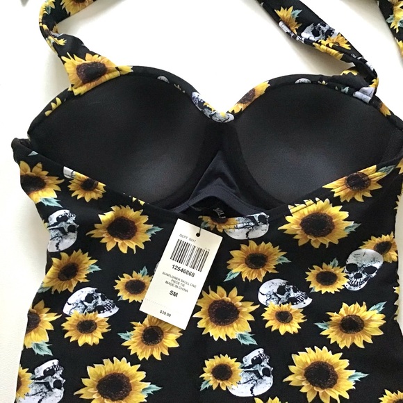 Sunflowers Skulls Hot Topic Halter Neck Retro Gothic One Piece Swim Suit New - Picture 5 of 8